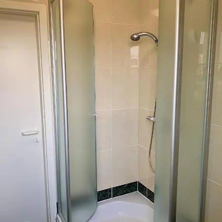 Holiday home Vakantiehuis 6 Pers Bij Spaarbekken